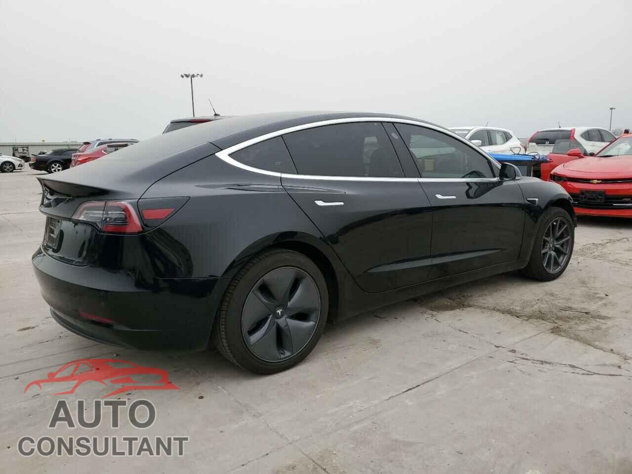 TESLA MODEL 3 2018 - 5YJ3E1EB2JF118732