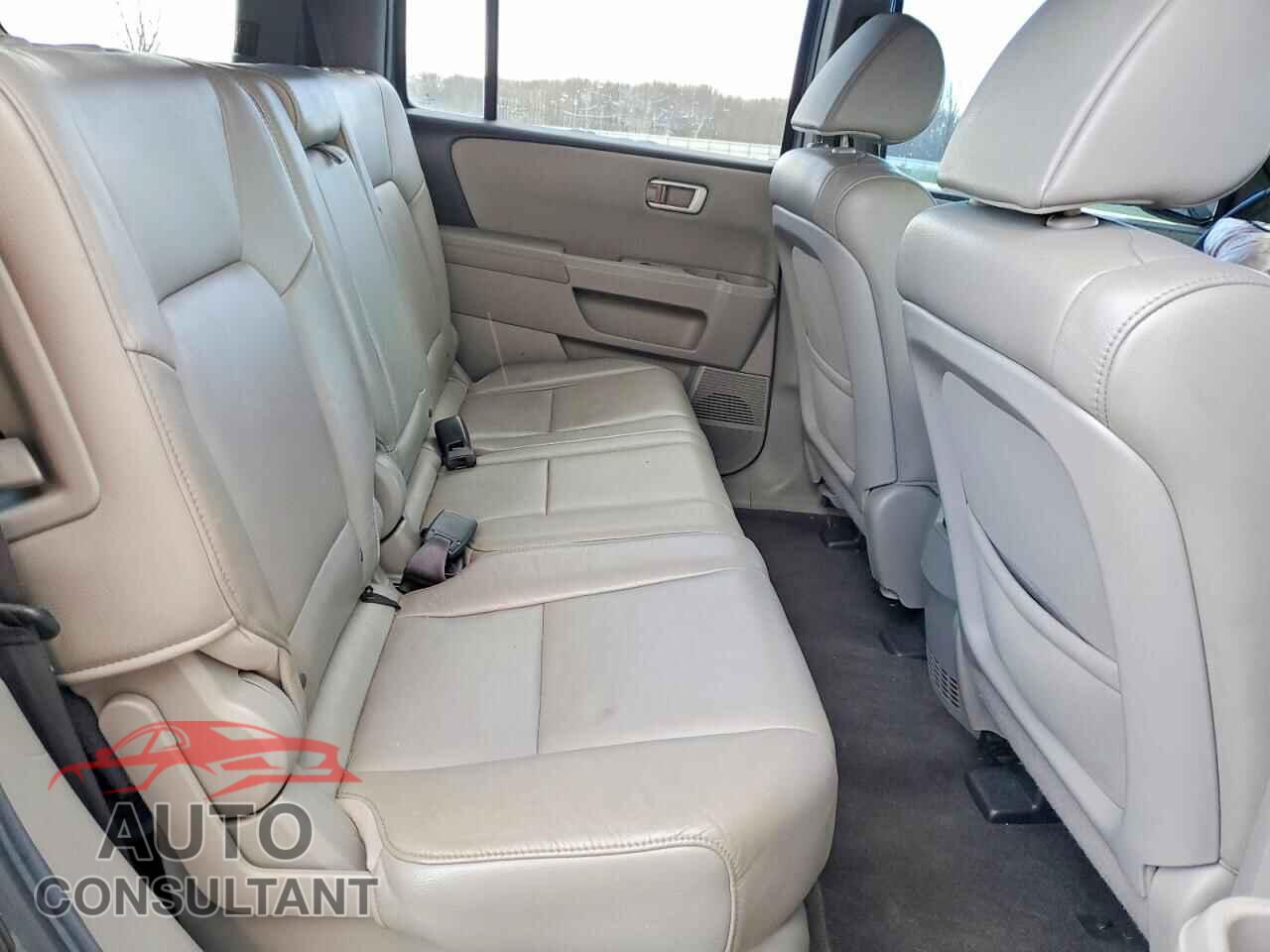 HONDA PILOT 2012 - 5FNYF4H5XCB012008