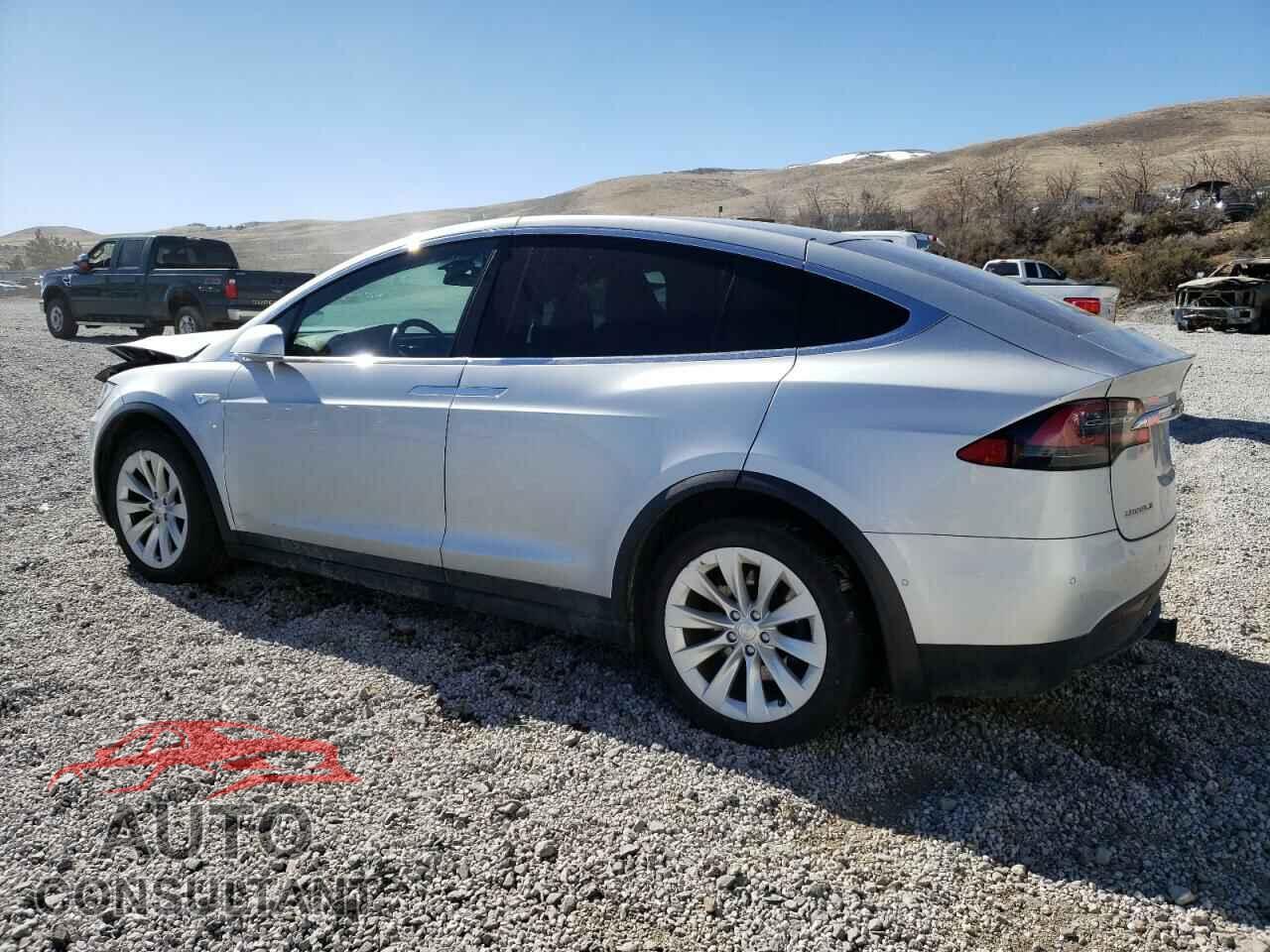 TESLA MODEL X 2016 - 5YJXCAE29GF004033