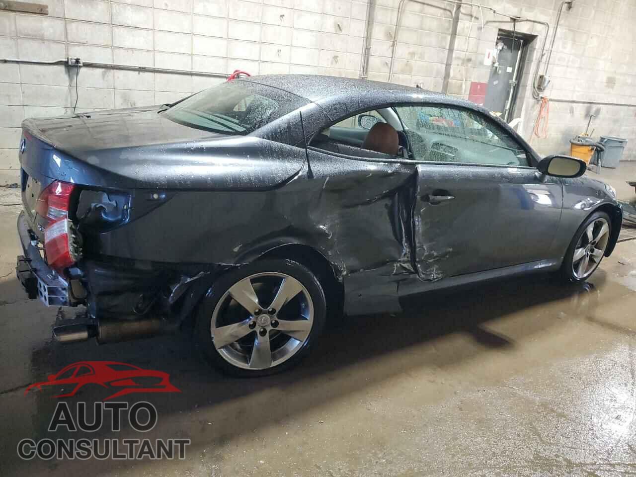 LEXUS IS 2011 - JTHFE2C27B2506614