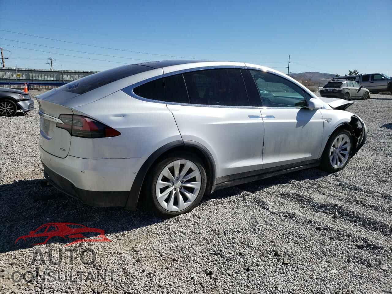 TESLA MODEL X 2016 - 5YJXCAE29GF004033