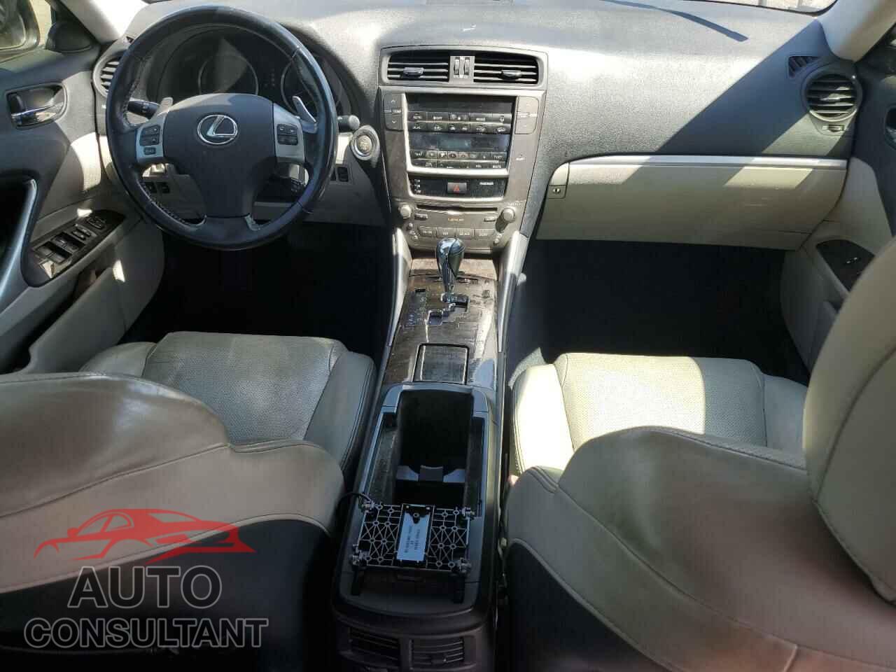 LEXUS IS 2011 - JTHBF5C20B5153497