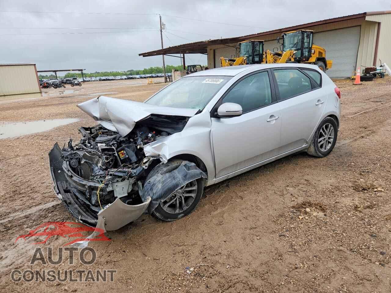 KIA FORTE 2011 - KNAFU5A26B5350909
