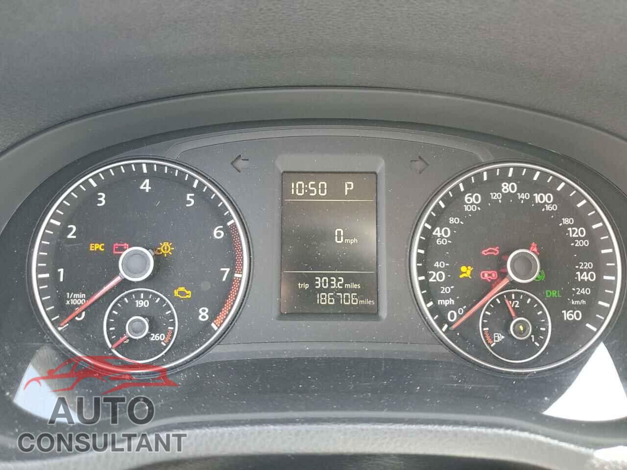 VOLKSWAGEN PASSAT 2014 - 1VWAH7A35EC005681