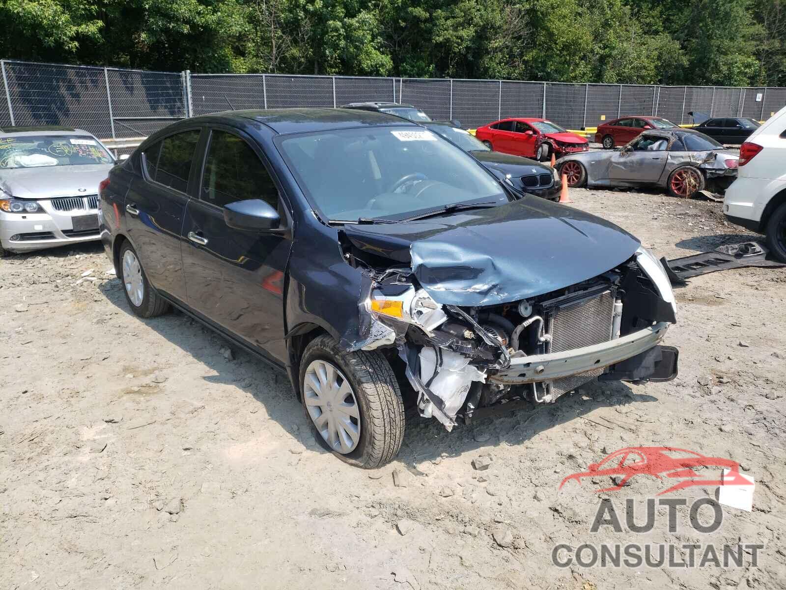 NISSAN VERSA 2017 - 3N1CN7AP8HL884788
