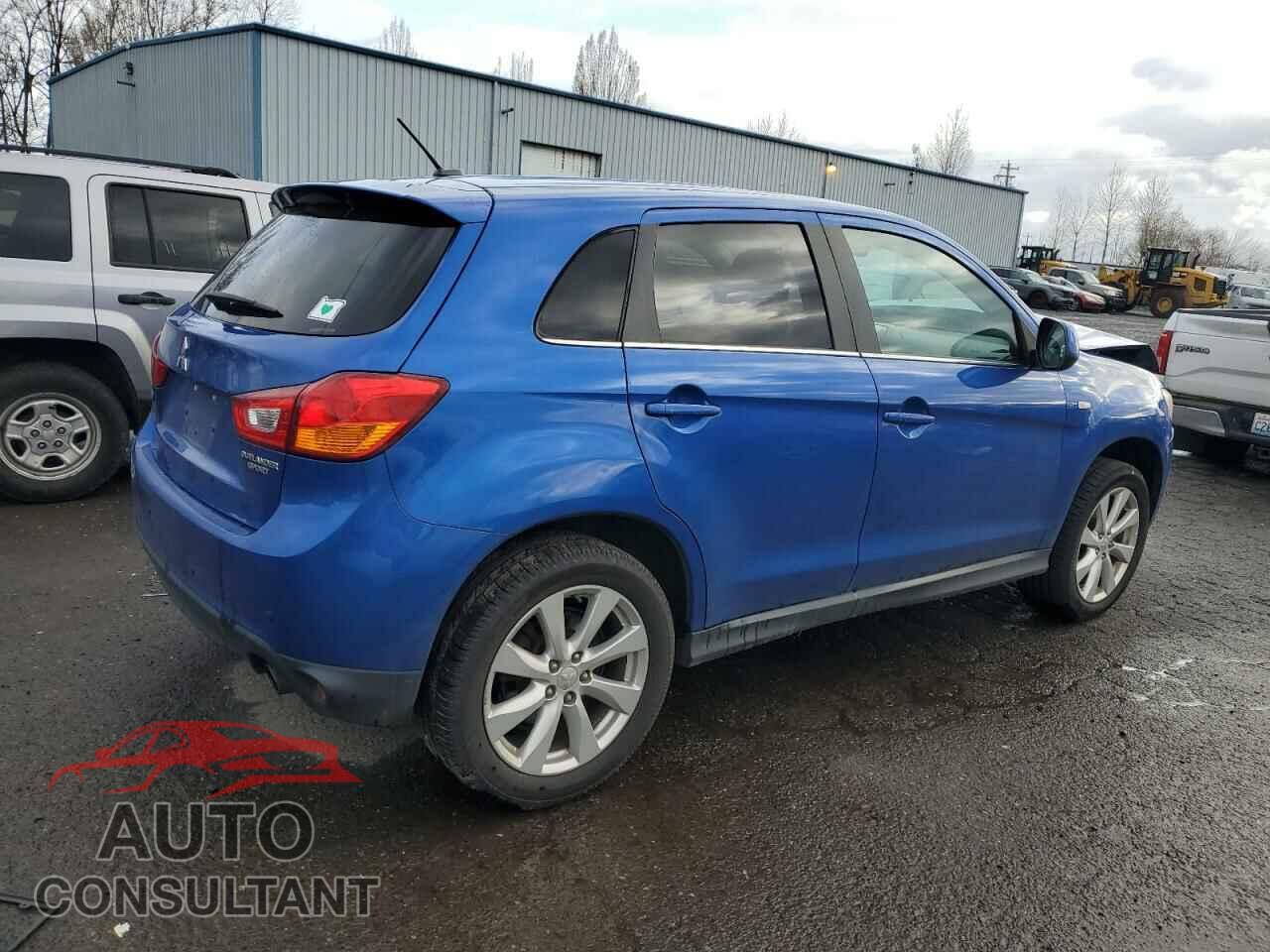MITSUBISHI OUTLANDER 2015 - 4A4AR4AU8FE020116