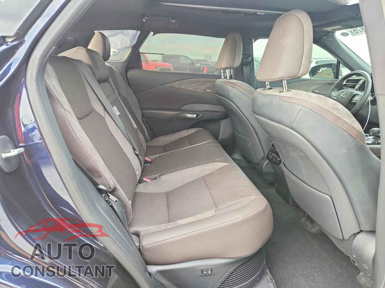 LEXUS UNKNOWN 2025 - 2T2BBMCA5SC096274