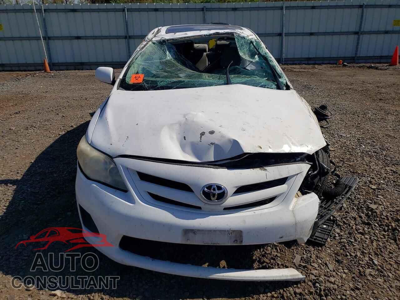 TOYOTA COROLLA 2011 - 2T1BU4EEXBC688820