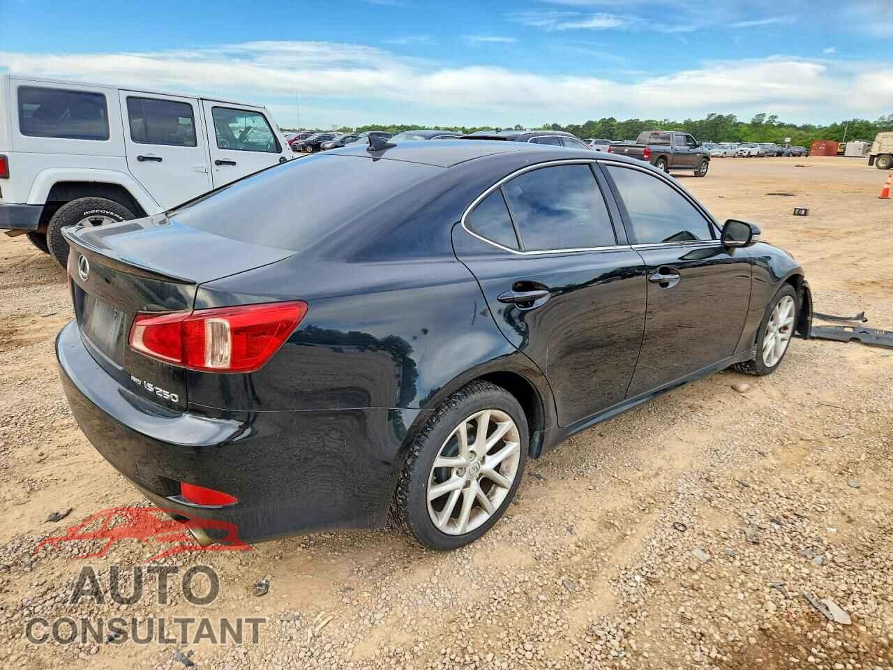 LEXUS IS 2011 - JTHCF5C28B5051711