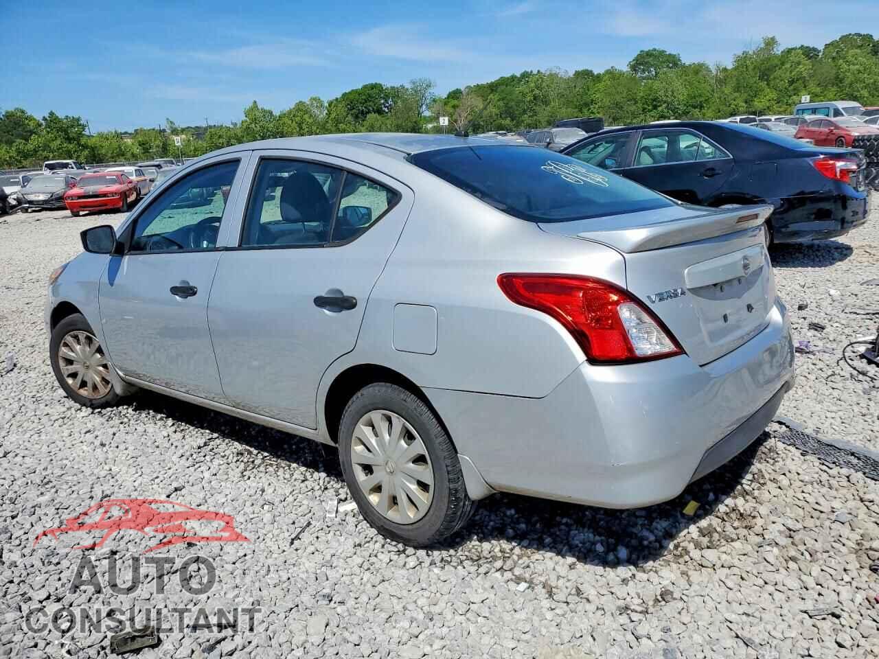 NISSAN VERSA 2019 - 3N1CN7AP3KL815952