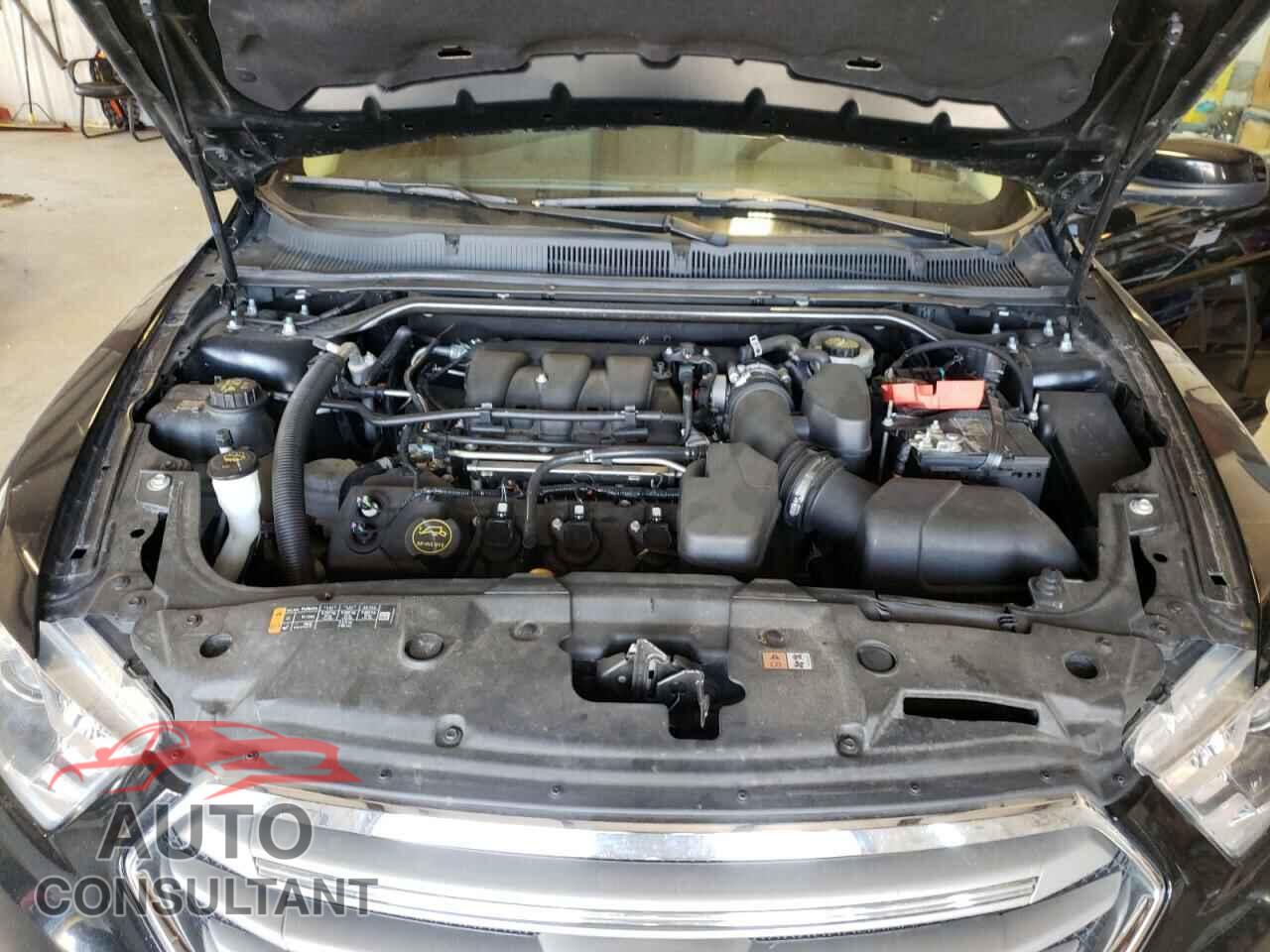 FORD TAURUS 2017 - 1FAHP2E88HG140086