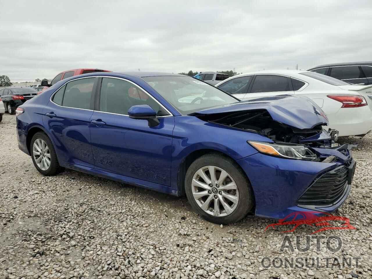 TOYOTA CAMRY 2018 - 4T1B11HK2JU600879