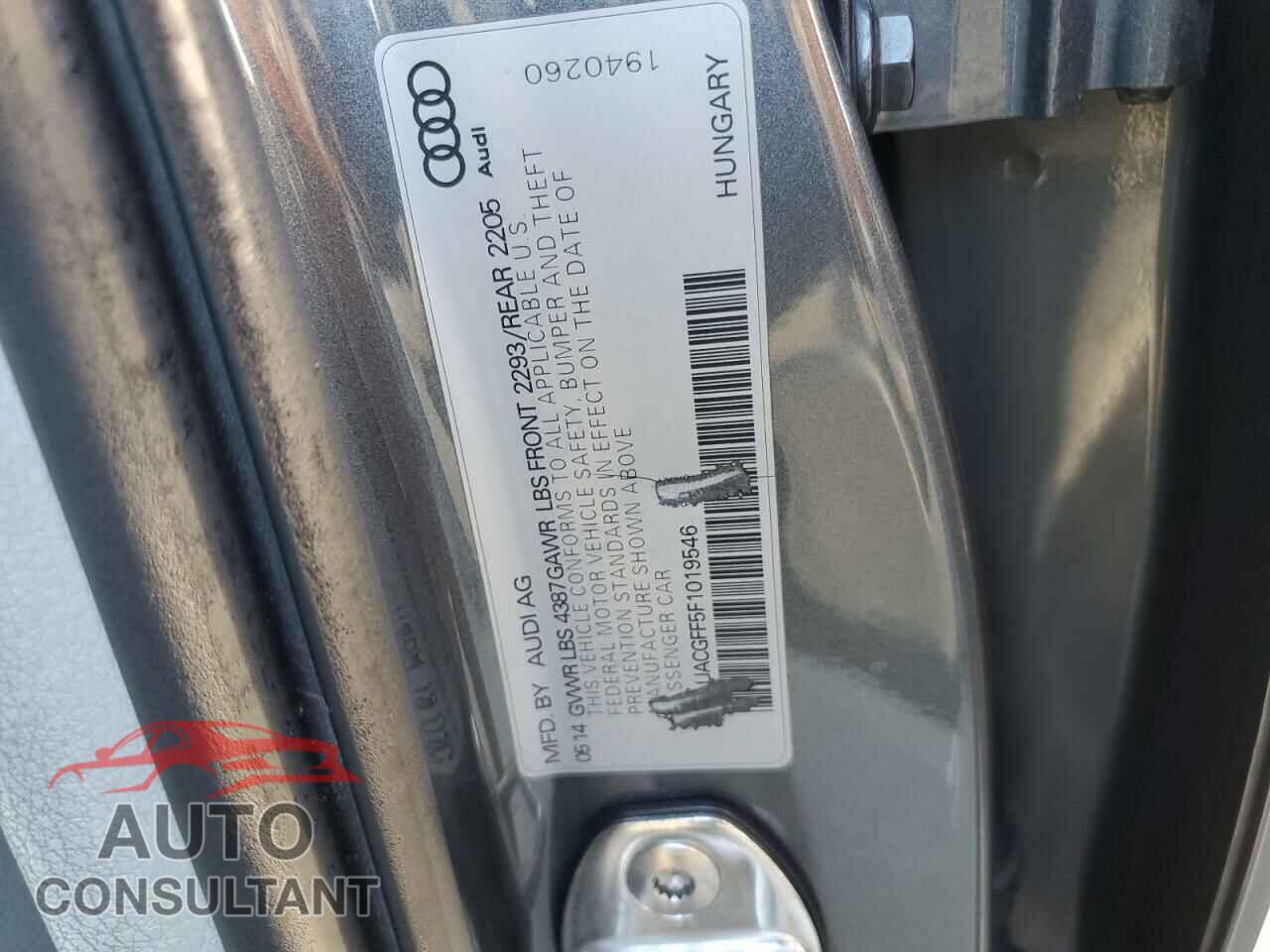 AUDI A3 2015 - WAUACGFF5F1019546