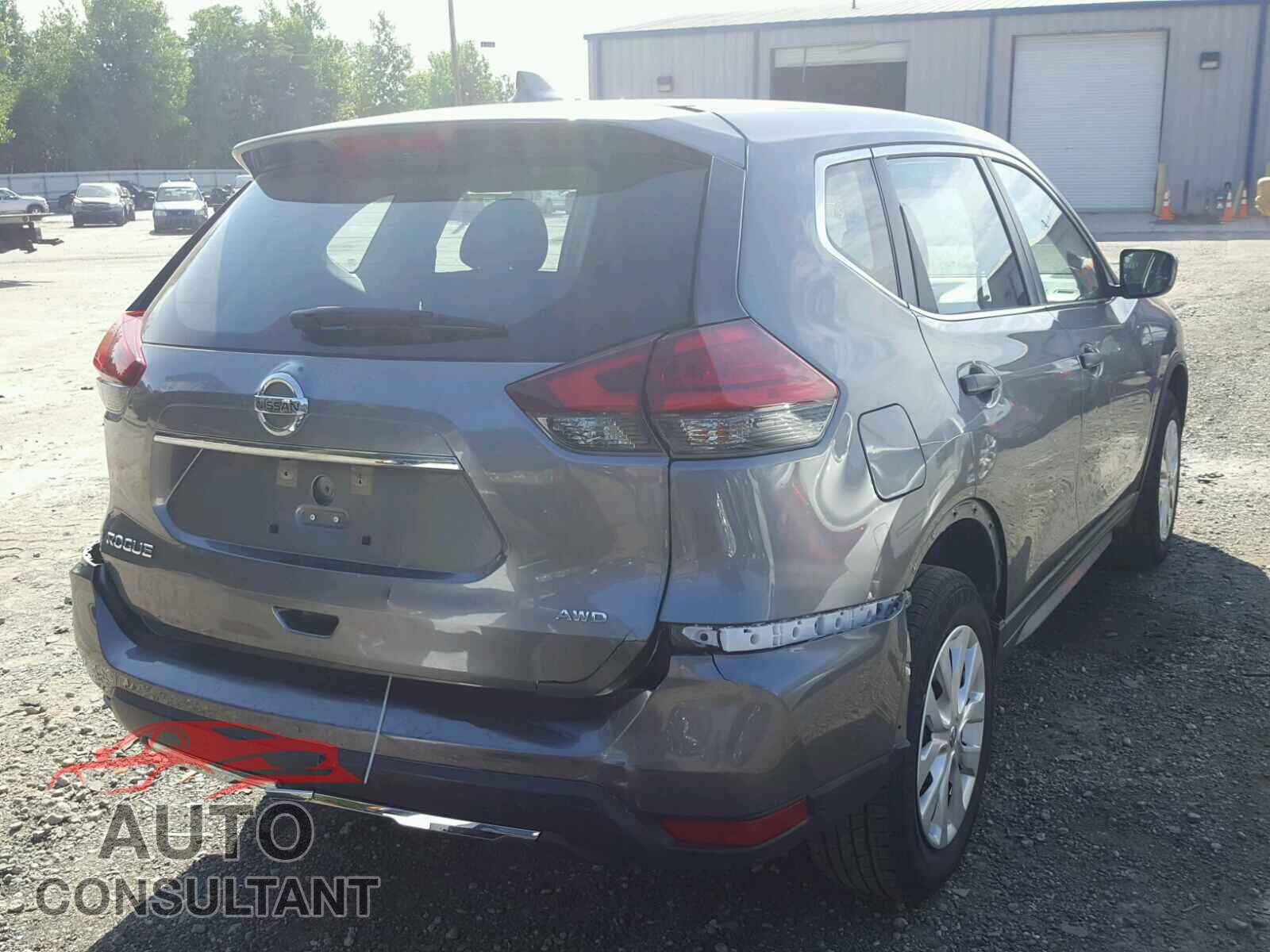 NISSAN ROGUE S 2017 - KNMAT2MVXHP514194