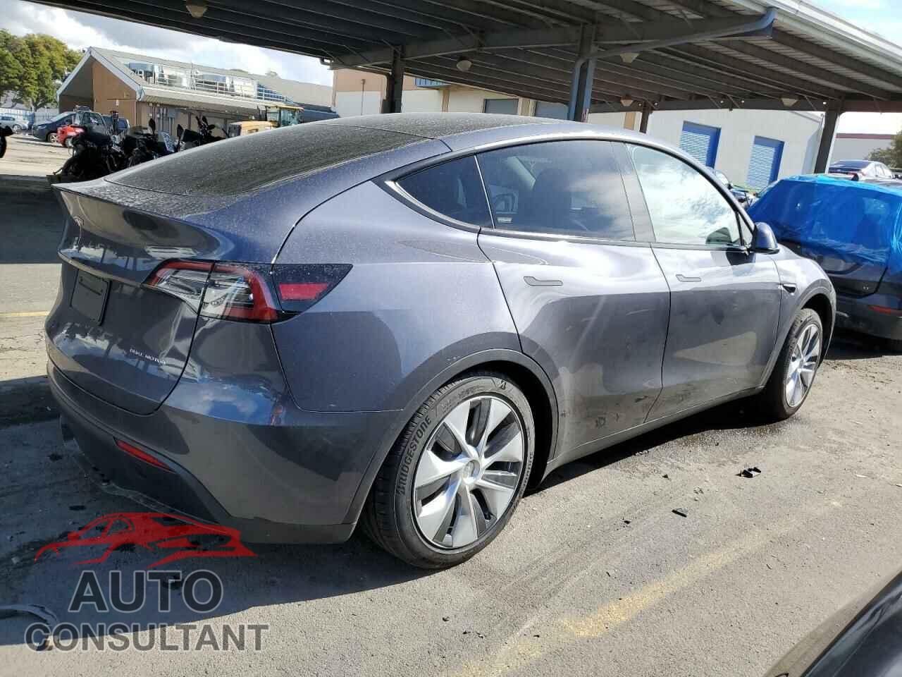 TESLA MODEL Y 2023 - 7SAYGDEE5PF905505