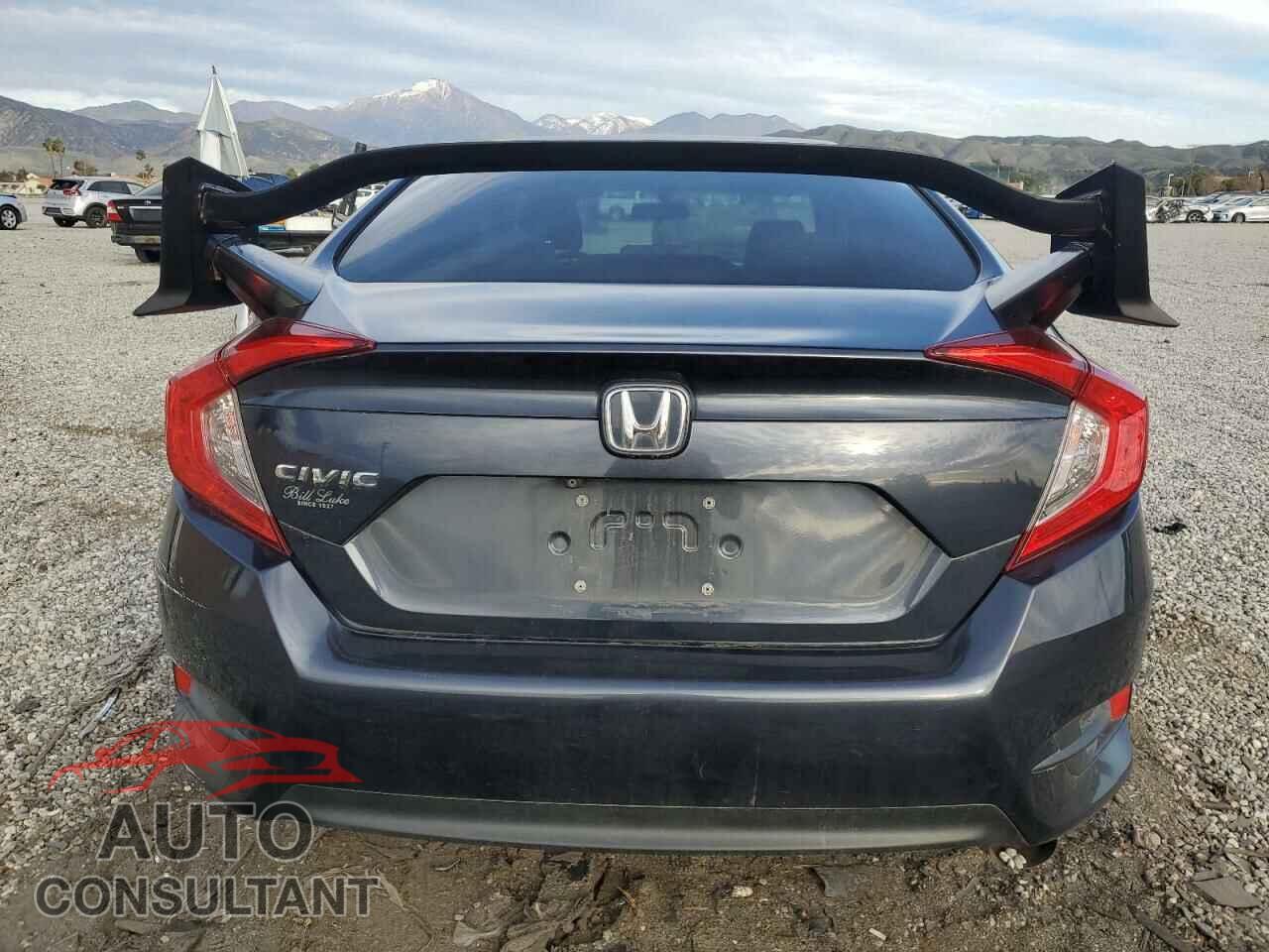 HONDA CIVIC 2018 - 2HGFC2E57JH522351
