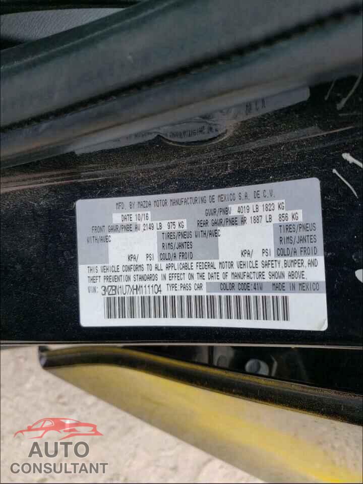 MAZDA 3 2017 - 3MZBN1U7XHM111104