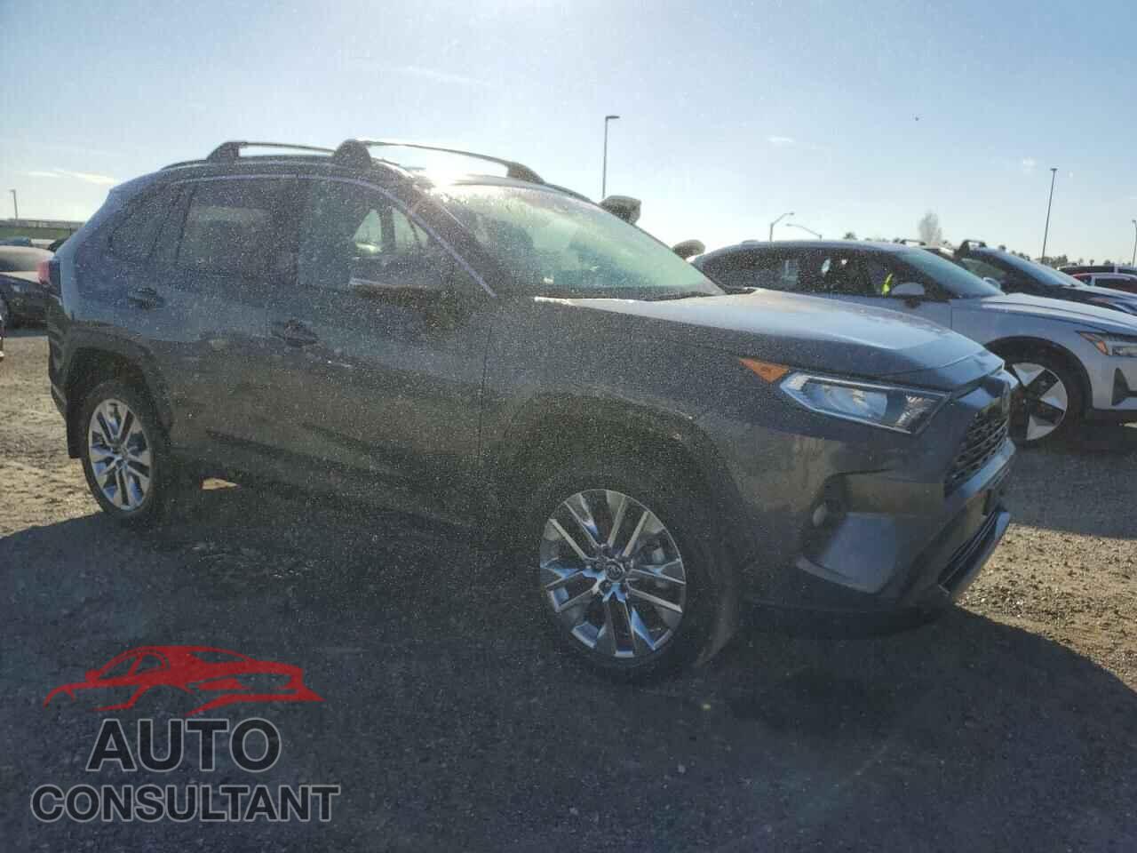 TOYOTA RAV4 2021 - 2T3C1RFVXMW117359