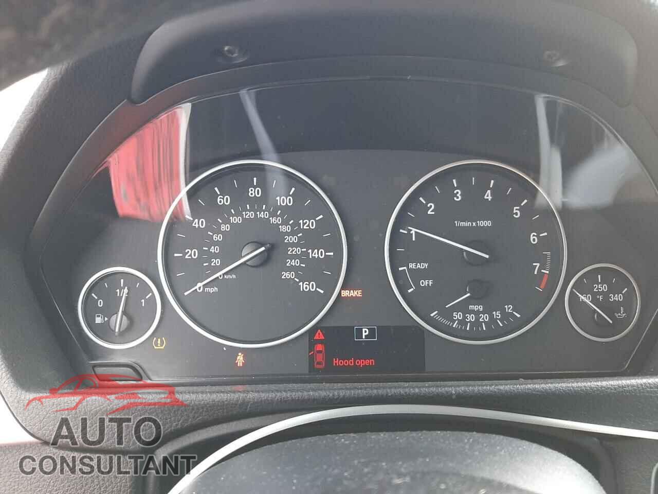 BMW 3 SERIES 2018 - WBA8A9C57JAH12593