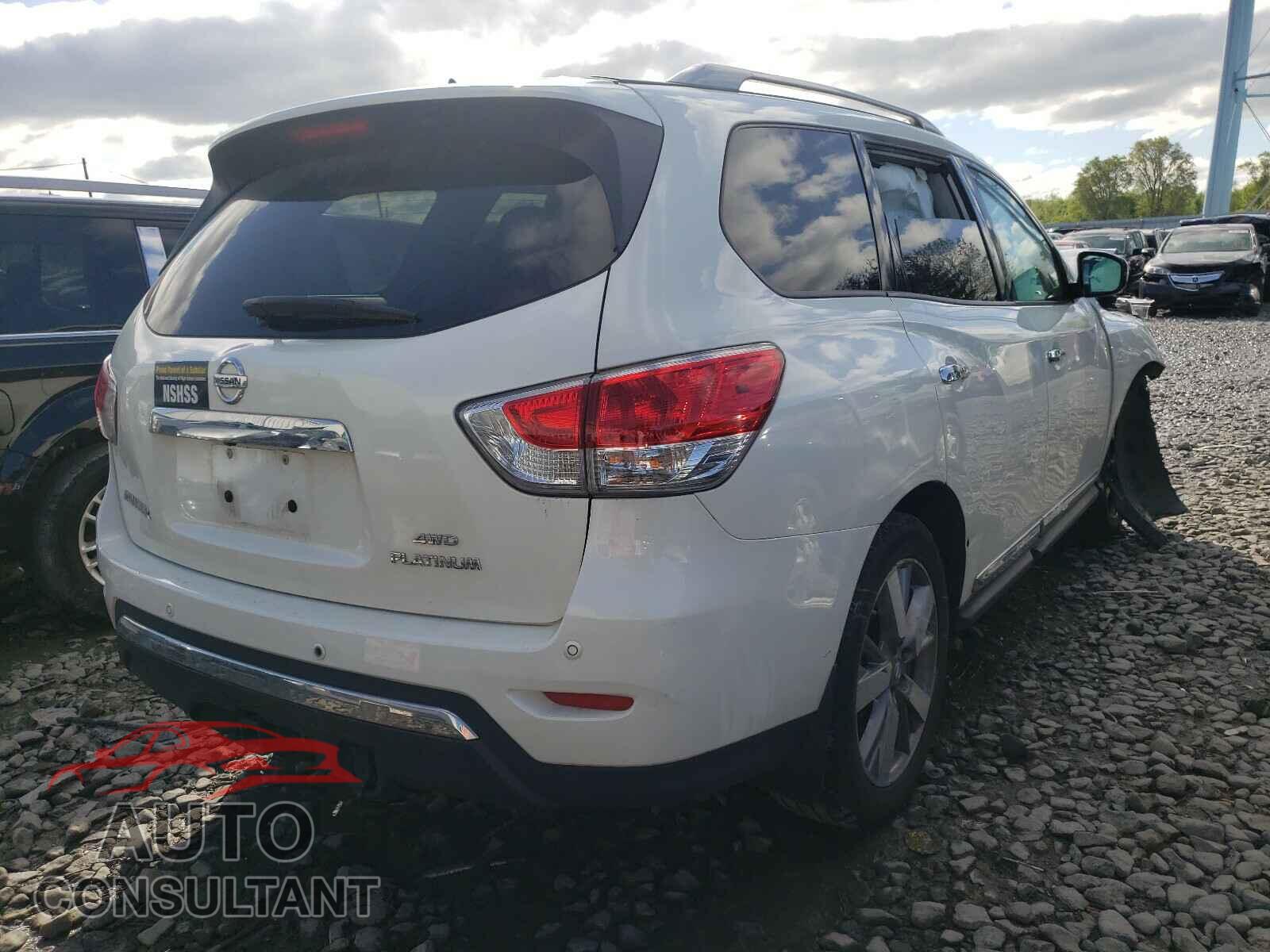 NISSAN PATHFINDER 2016 - 5N1AR2MM2GC645823