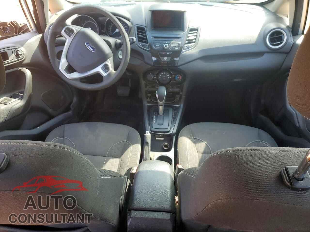 FORD FIESTA 2017 - 3FADP4EJ5HM121434
