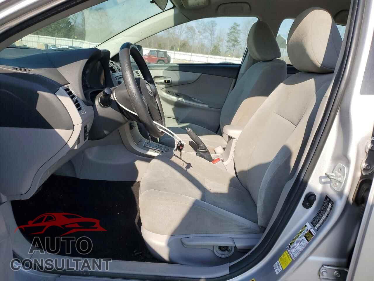 TOYOTA COROLLA 2012 - 2T1BU4EE8CC893909