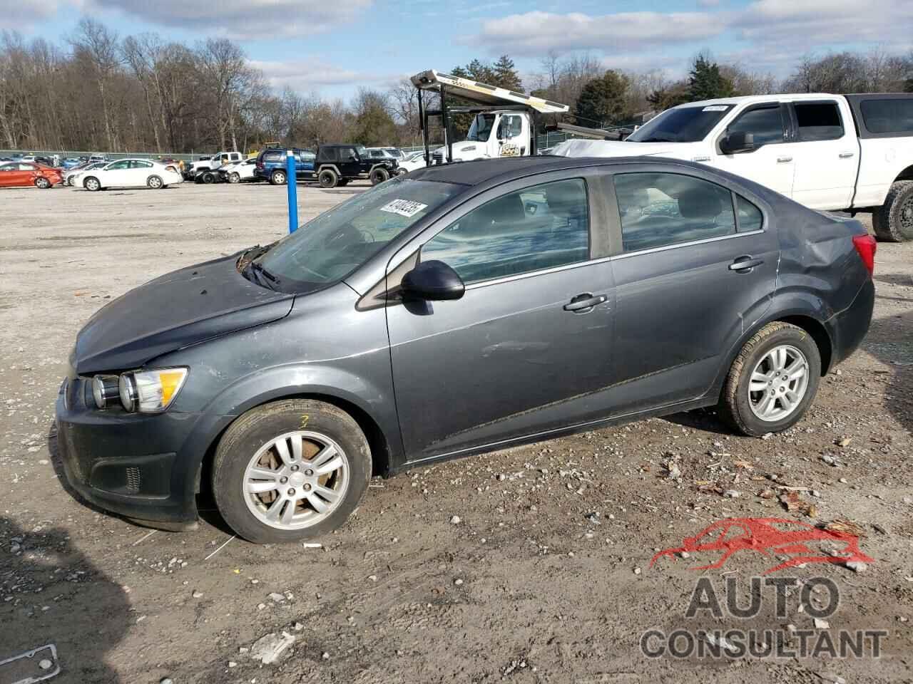 CHEVROLET SONIC 2013 - 1G1JC5SB2D4141179