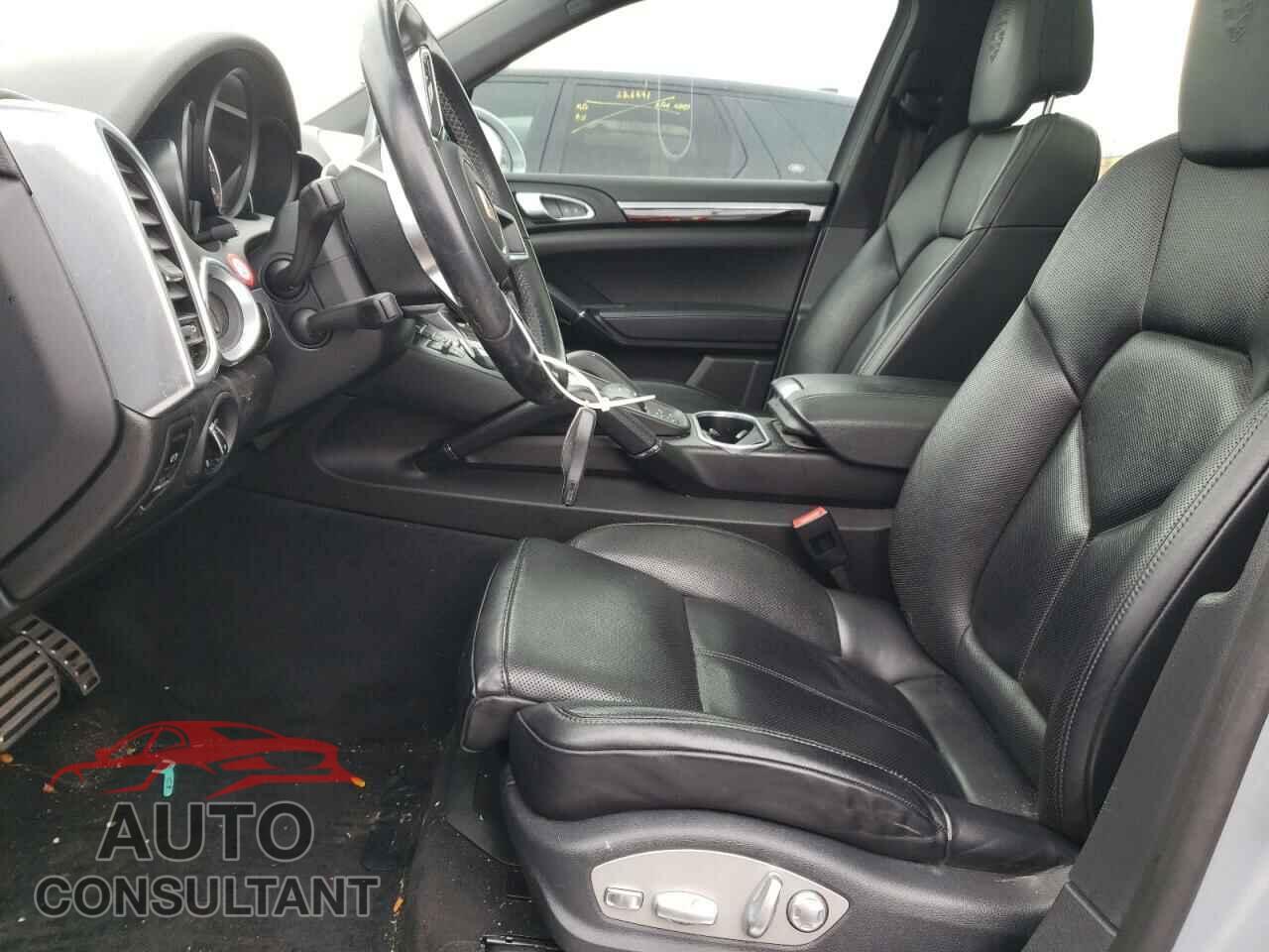 PORSCHE CAYENNE 2016 - WP1AC2A28GLA88617