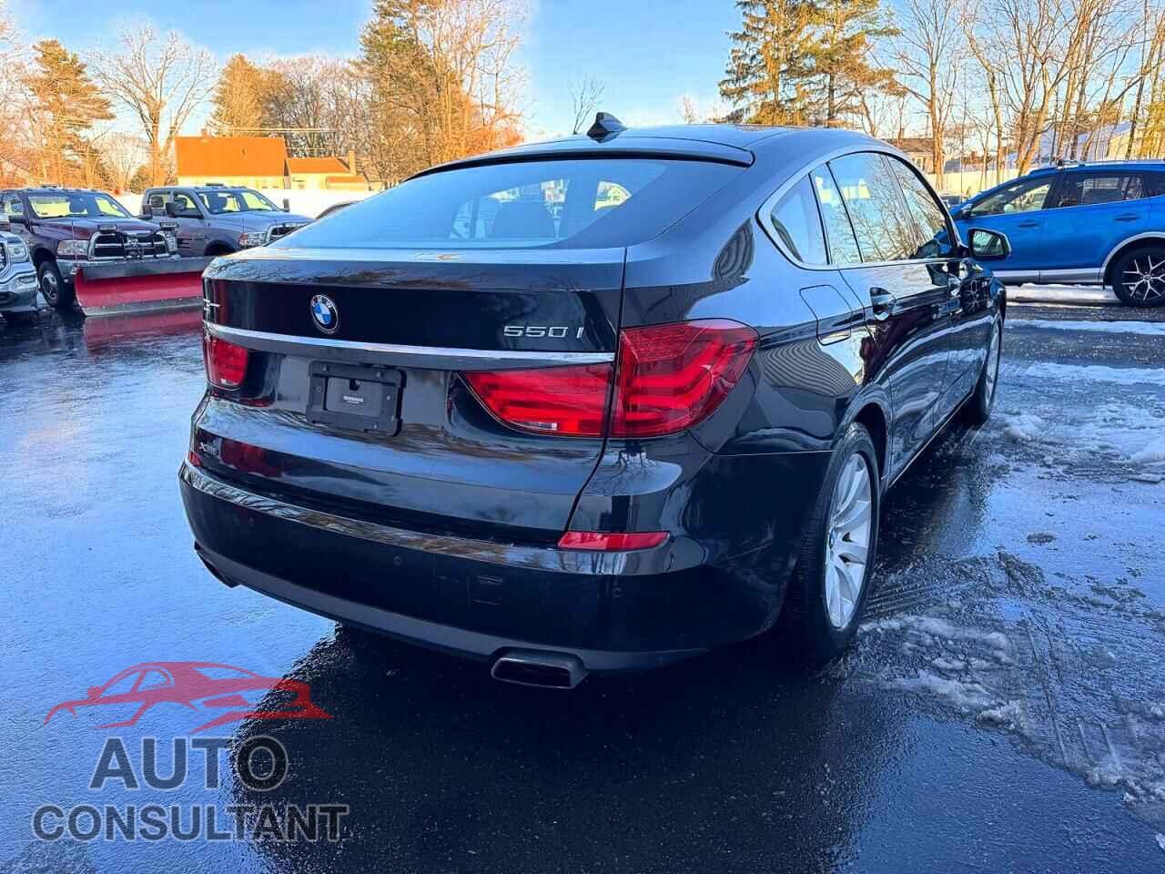 BMW 5 SERIES 2013 - WBASP0C5XDC988076