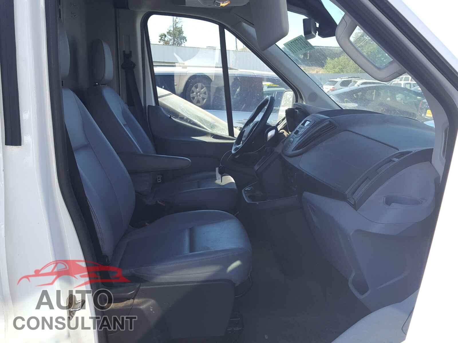 FORD TRANSIT CO 2018 - 1FTYR2CM5JKA47601
