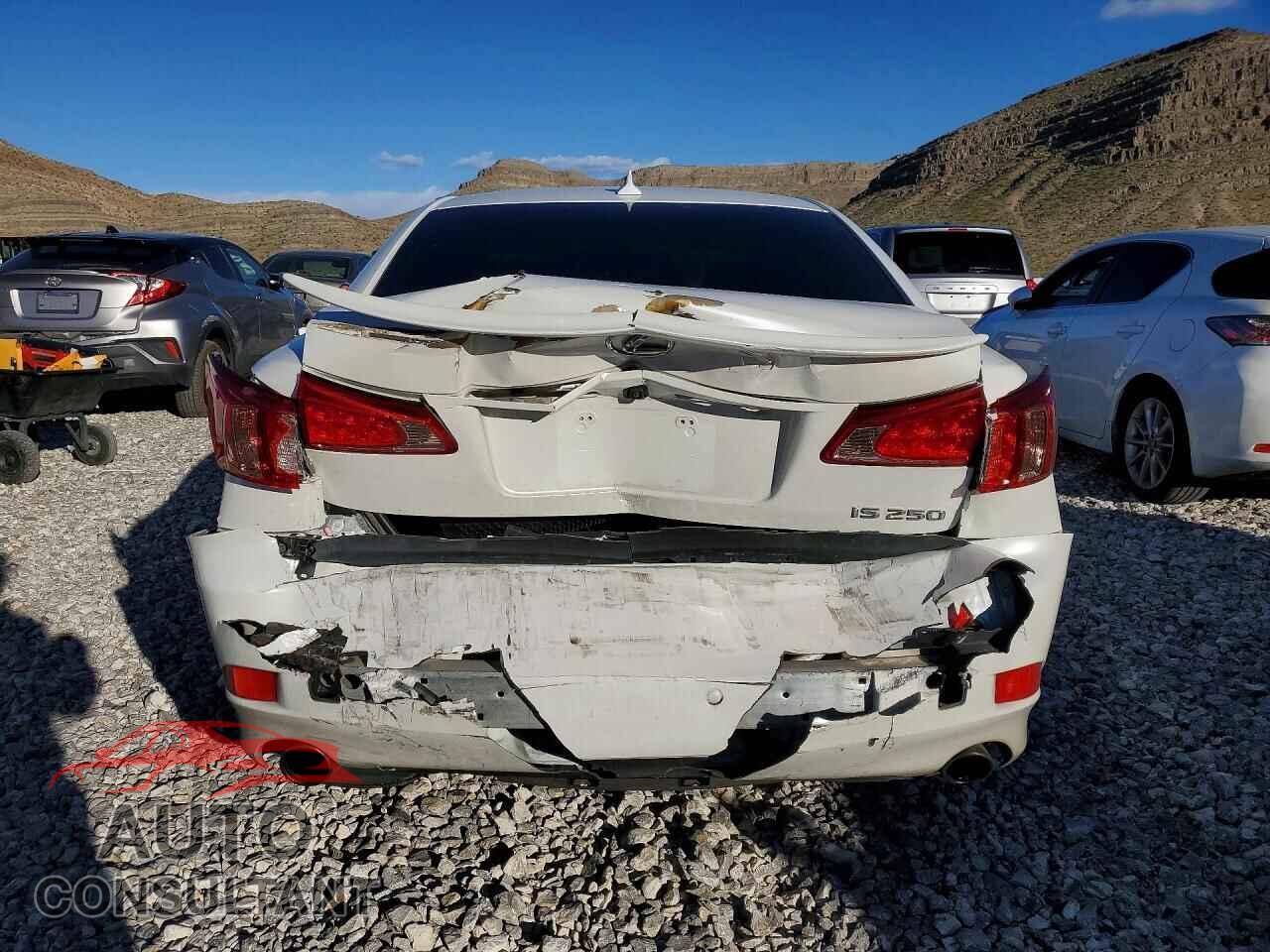LEXUS IS 2013 - JTHBF5C25D5185753