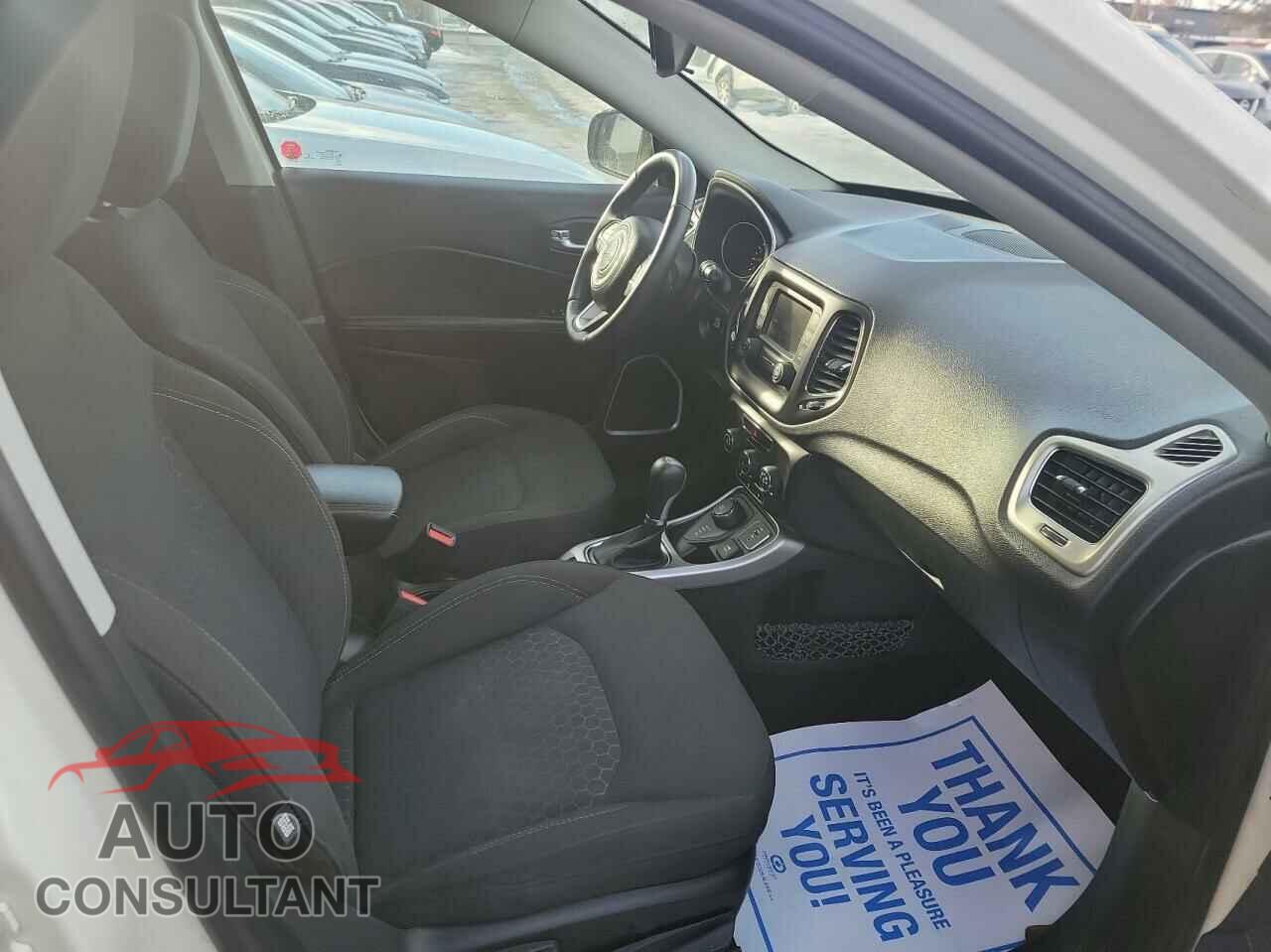 JEEP COMPASS 2018 - 3C4NJDAB2JT138573