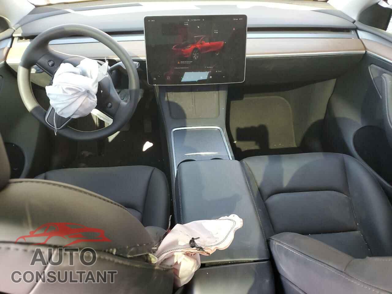 TESLA MODEL Y 2024 - 7SAYGDEDXRF077672