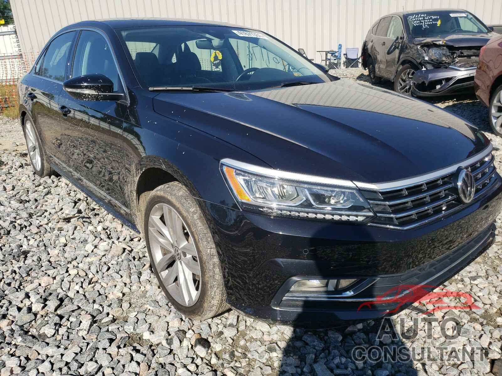 VOLKSWAGEN PASSAT 2018 - 1VWCM7A31JC007006