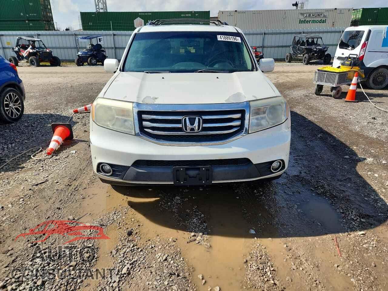 HONDA PILOT 2013 - 5FNYF4H98DB056898