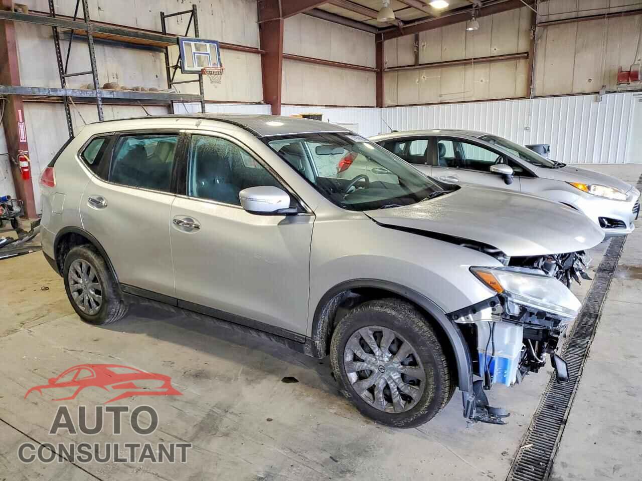 NISSAN ROGUE 2015 - KNMAT2MT9FP500122