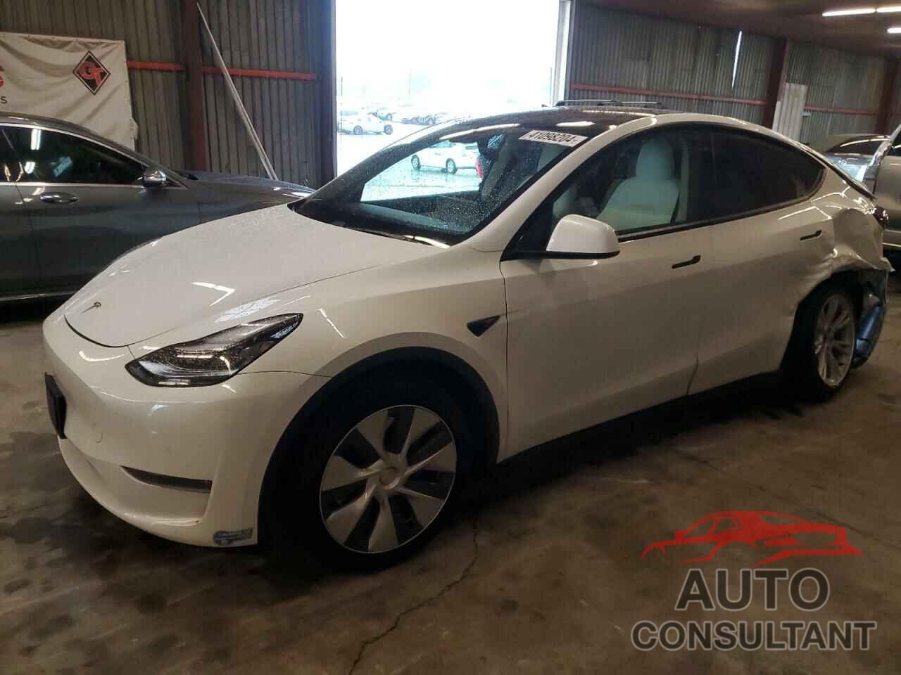 TESLA MODEL Y 2020 - 5YJYGDEE0LF043284