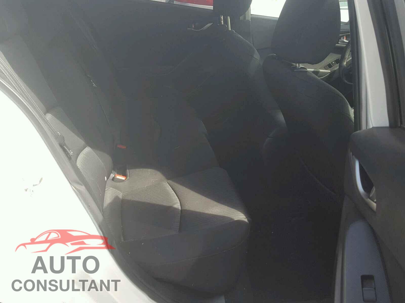 MAZDA 3 2016 - JM1BM1M75G1329419
