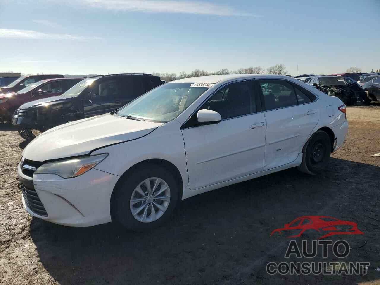 TOYOTA CAMRY 2016 - 4T4BF1FK4GR530174