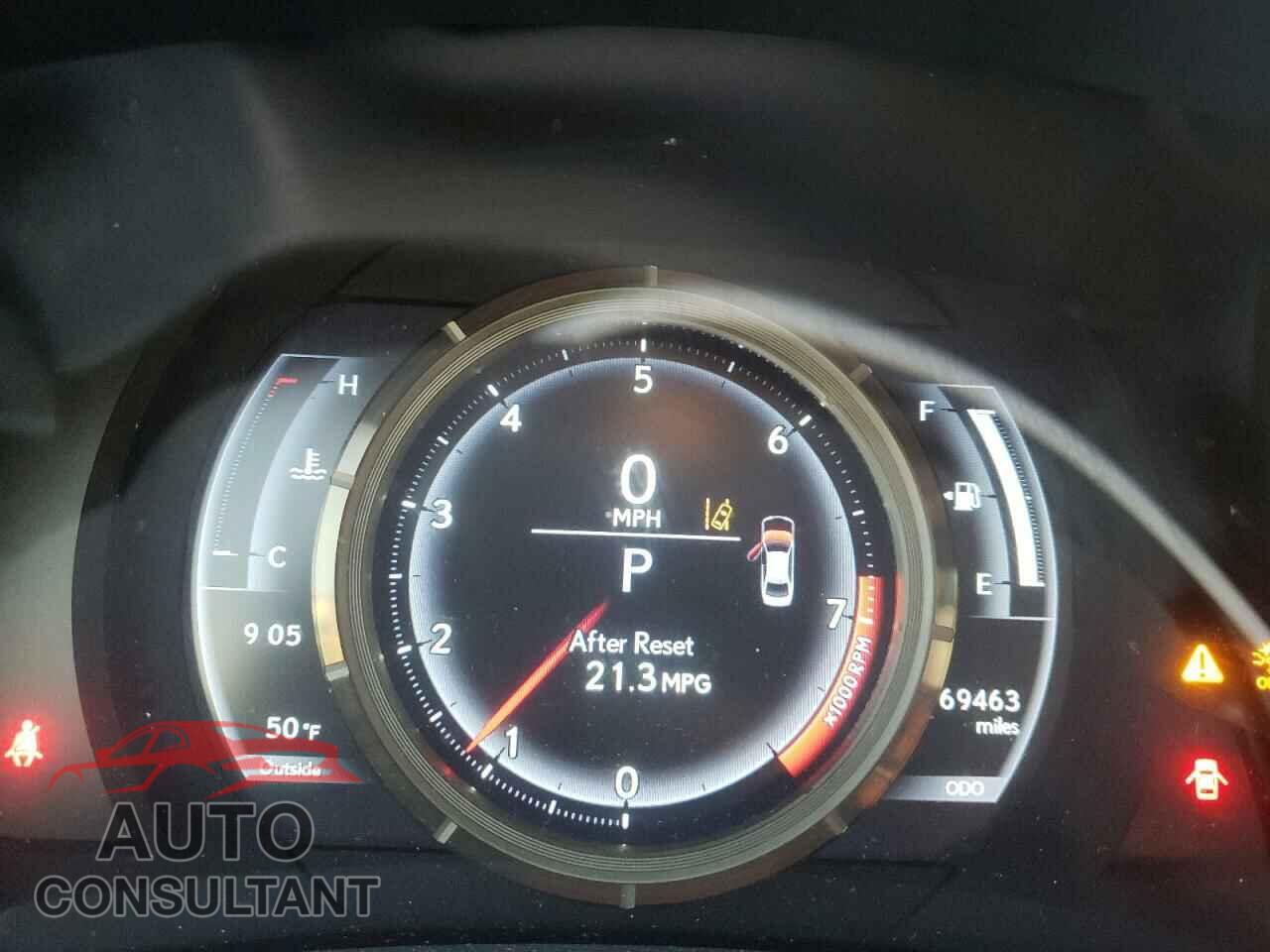 LEXUS IS 2018 - JTHC81D2XJ5033565