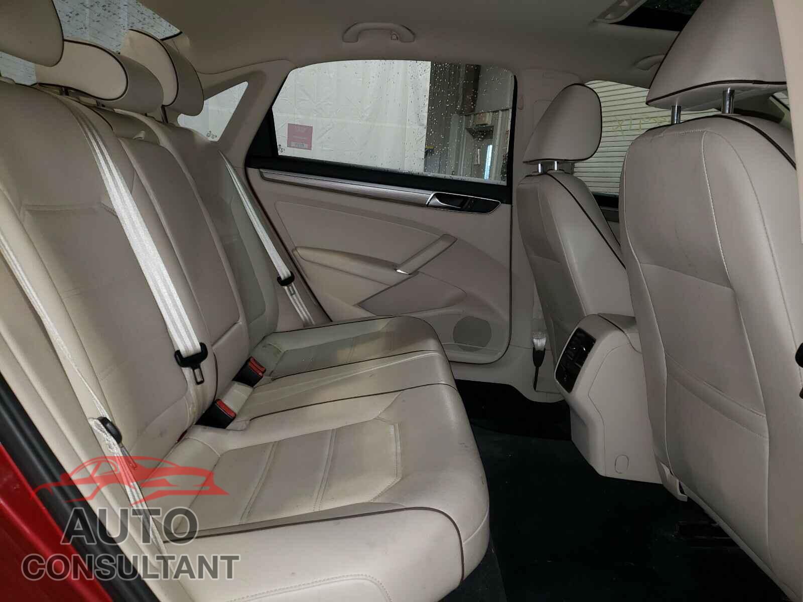 VOLKSWAGEN PASSAT 2017 - 1VWBT7A3XHC003674