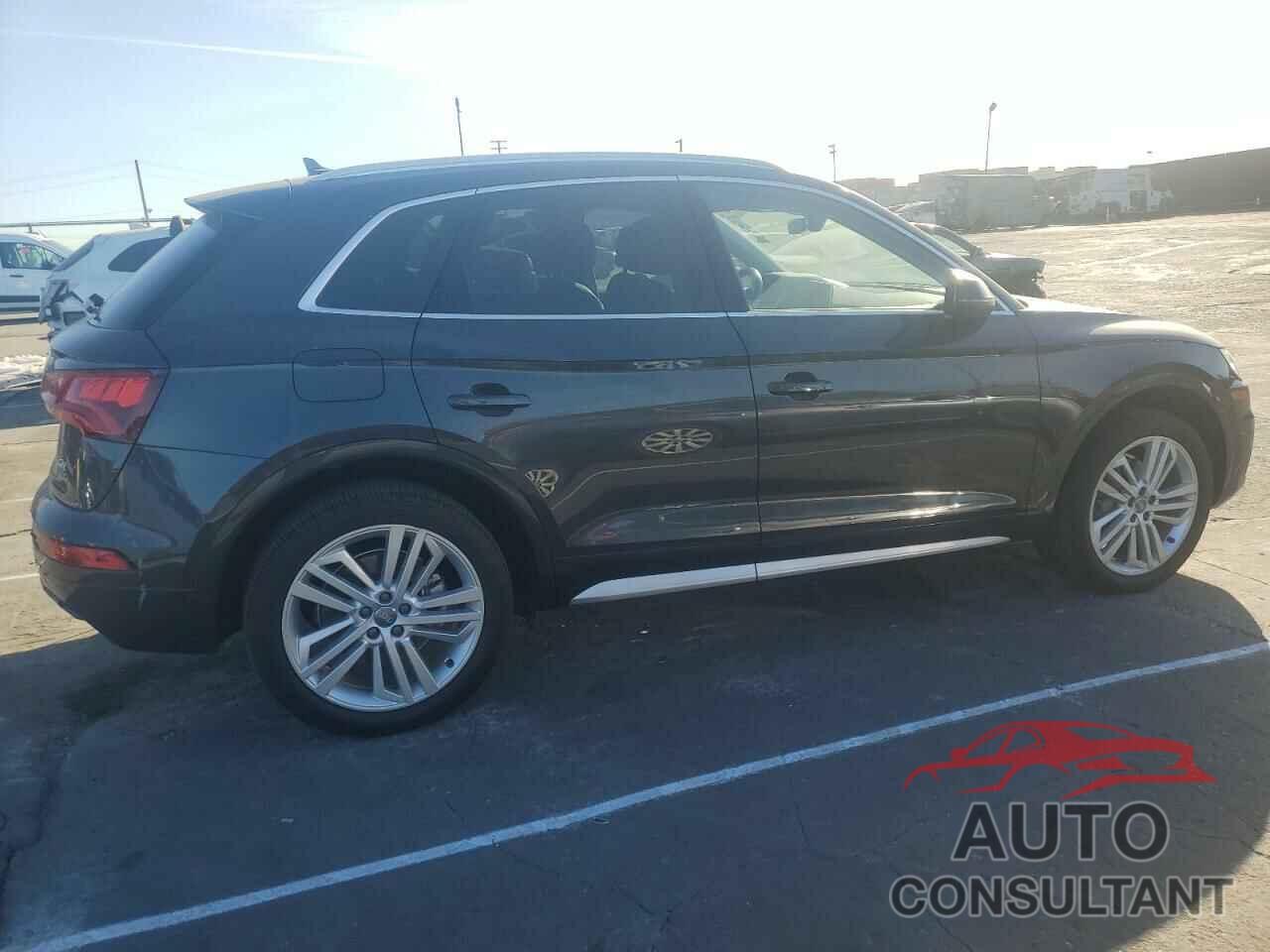 AUDI Q5 2018 - WA1BNAFY0J2117462