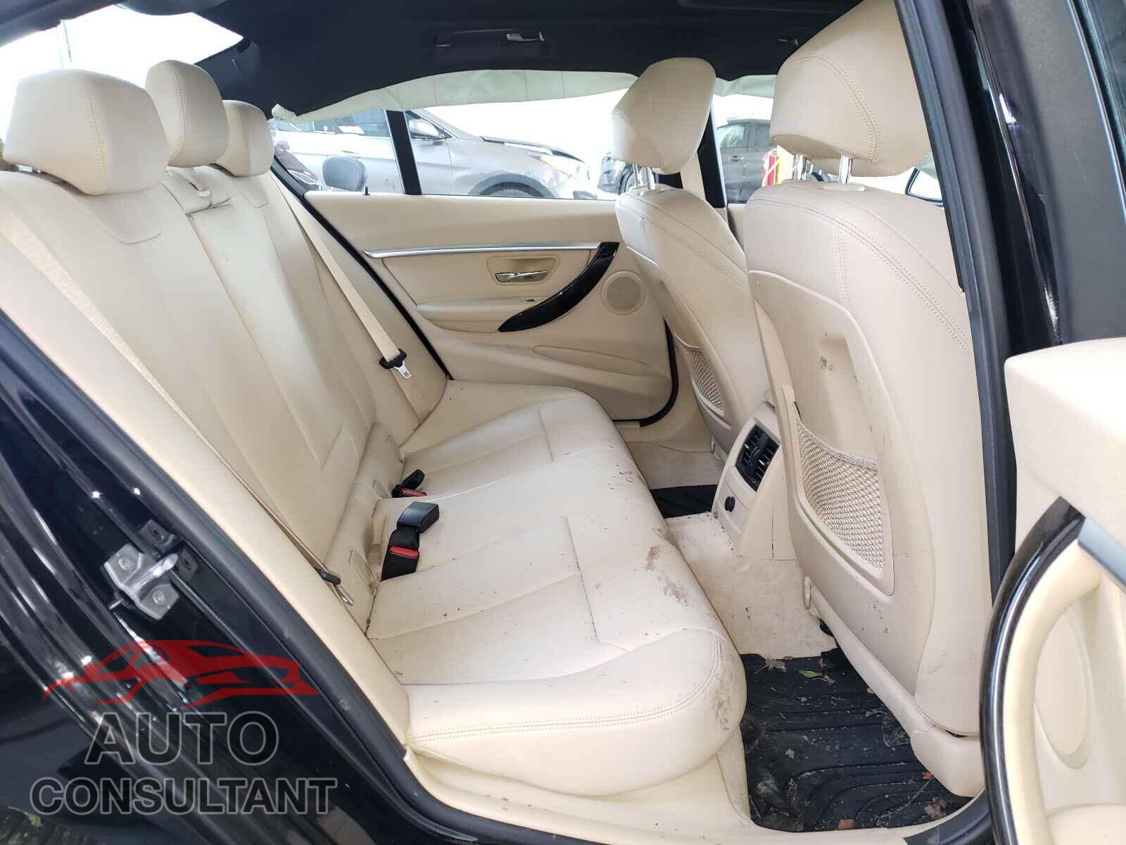 BMW 3 SERIES 2016 - WBA8E3G50GNU03901