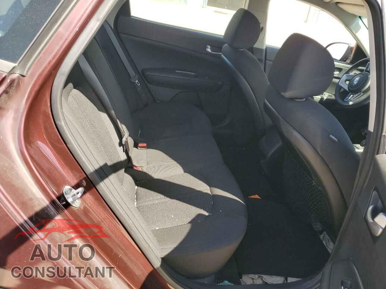 KIA OPTIMA 2019 - 5XXGT4L38KG294896