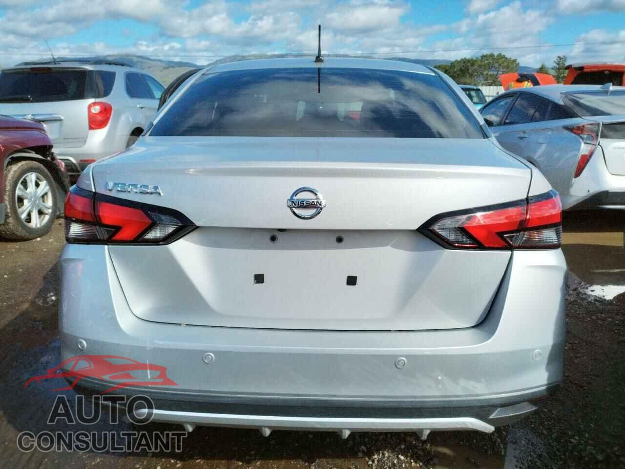 NISSAN VERSA 2020 - 3N1CN8DV0LL805350