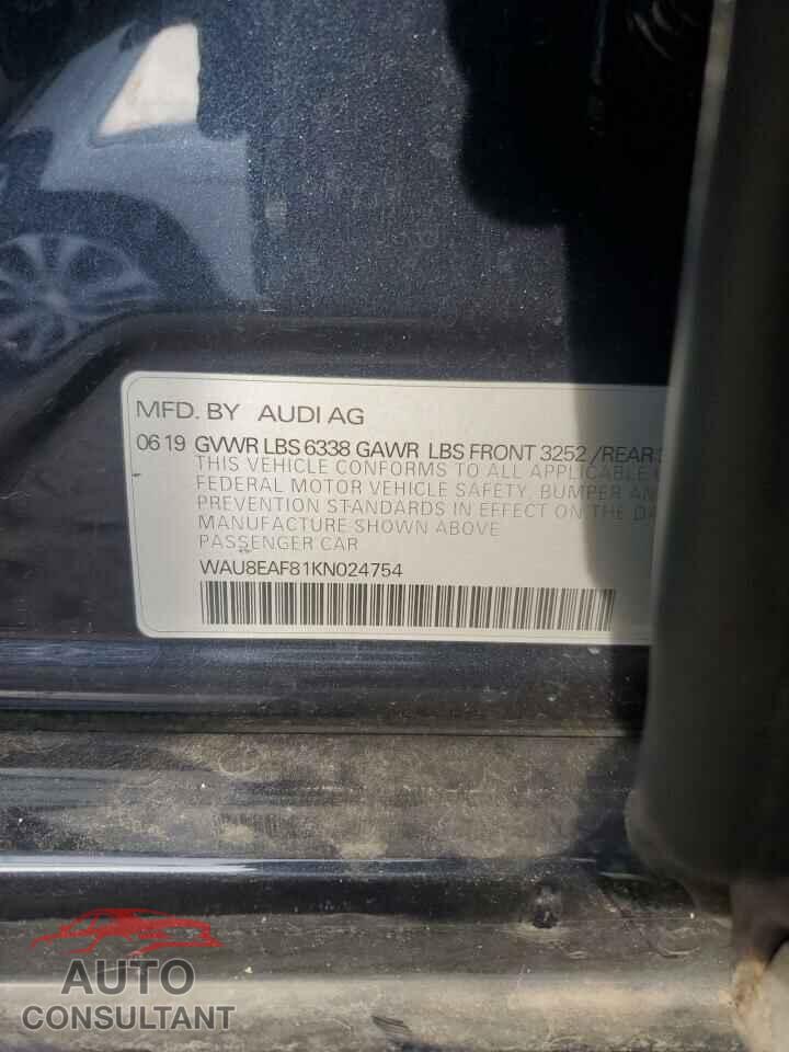 AUDI A8 2019 - WAU8EAF81KN024754