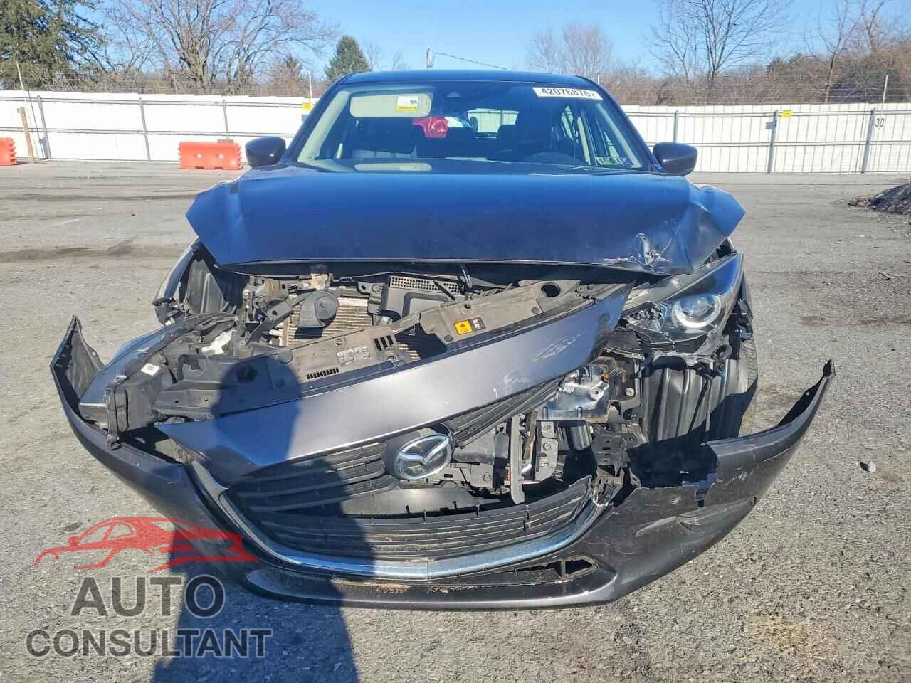 MAZDA 3 2018 - 3MZBN1L36JM268746