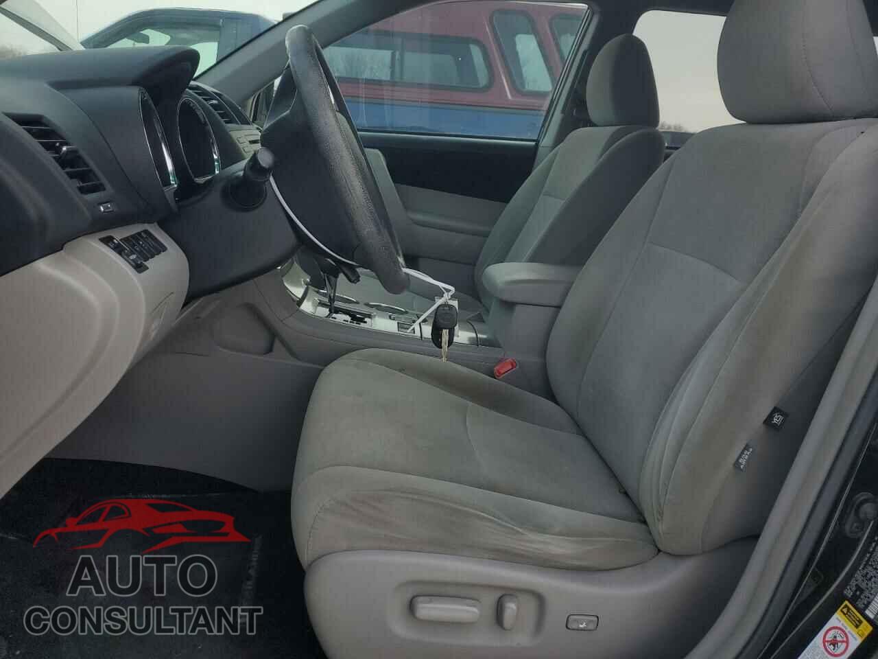 TOYOTA HIGHLANDER 2012 - 5TDBK3EH3CS111713