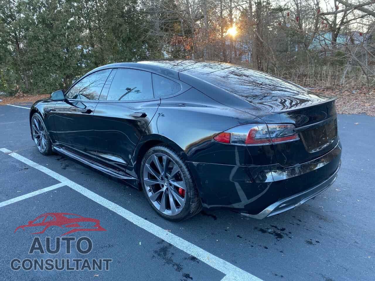 TESLA MODEL S 2019 - 5YJSA1E41KF337840