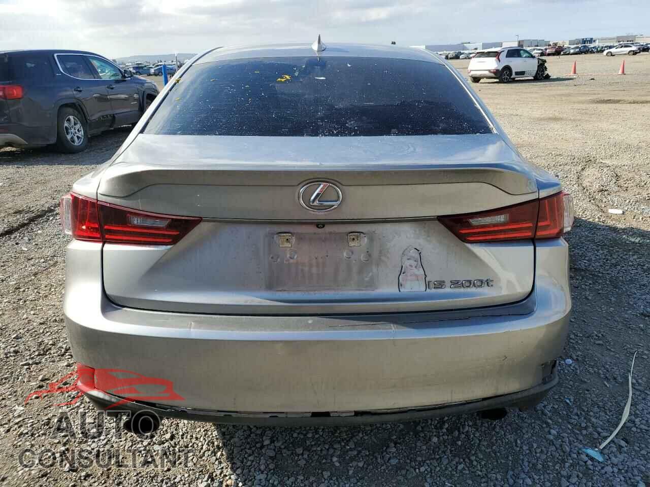 LEXUS IS 2016 - JTHBA1D24G5021226